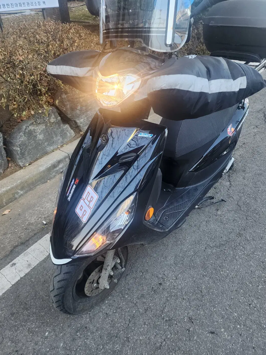 야마하 악시스-z 125 /4,100km(배달 세팅 완벽, 새차 수준)